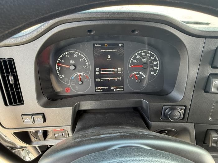 2026 Peterbilt — photo 28