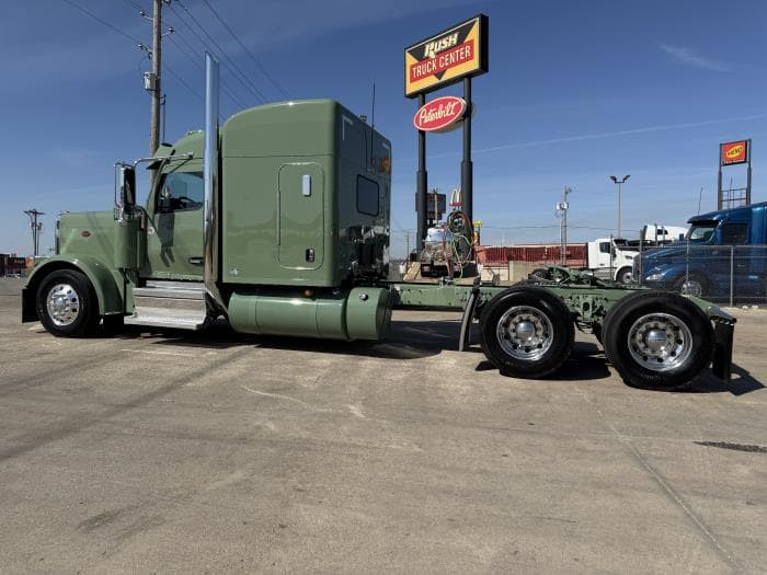 2027 Peterbilt 589 — photo 7