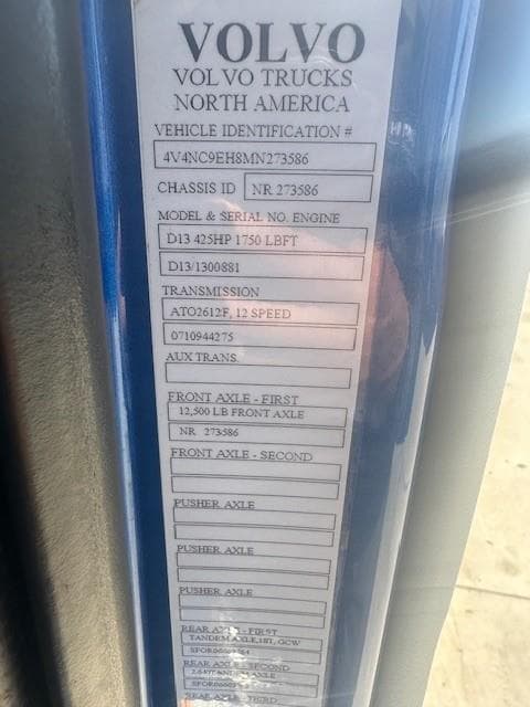 2021 Volvo VNL 760 — photo 9