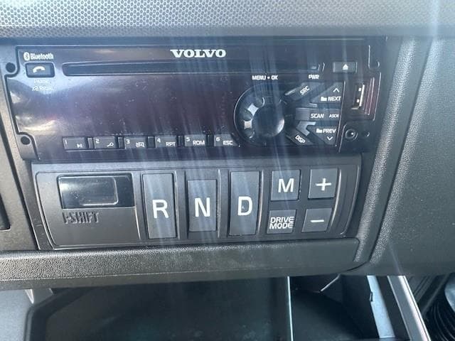 2021 Volvo VNL 760 — photo 11