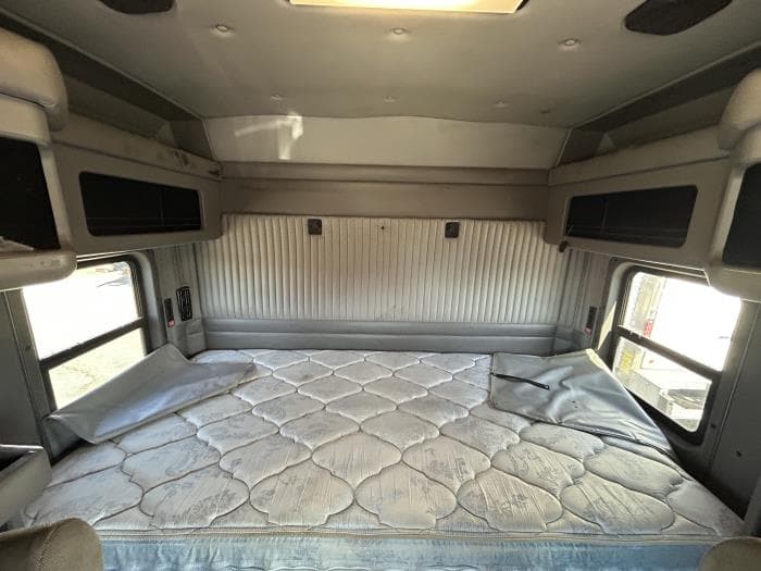 2019 Kenworth T800 — photo 17