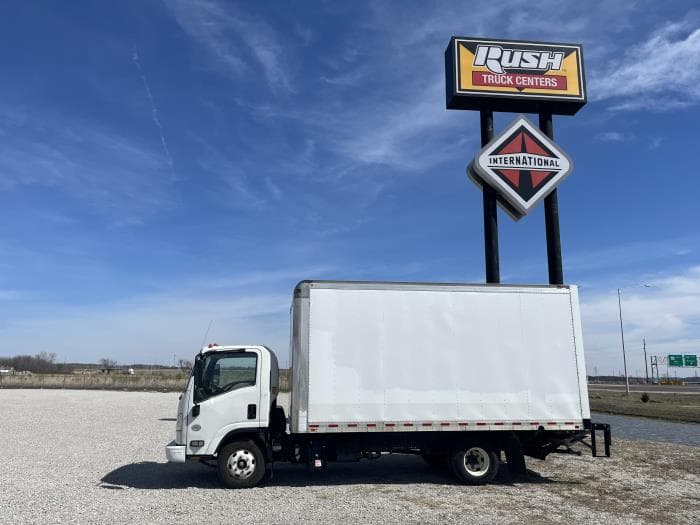 2019 Isuzu NPR — photo 3