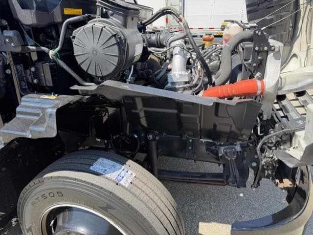 2019 Hino 268 — photo 9