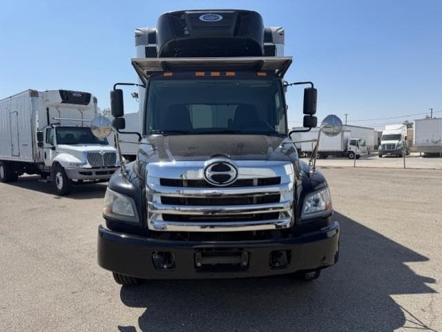 2019 Hino 268 — photo 3