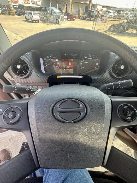 2026 Hino L6 — photo 21