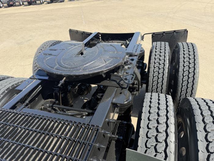 2021 Peterbilt 567 — photo 18