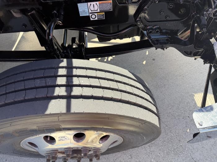 2021 Peterbilt 567 — photo 24