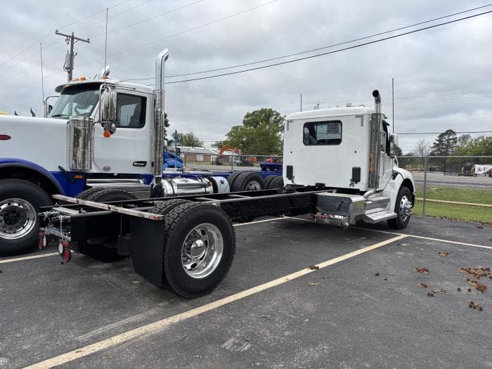 2026 Peterbilt — photo 6