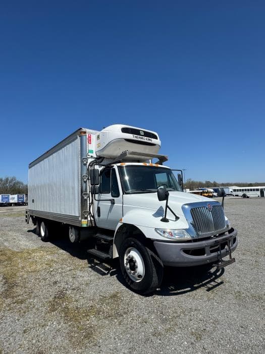 2019 International 4300 — photo 3