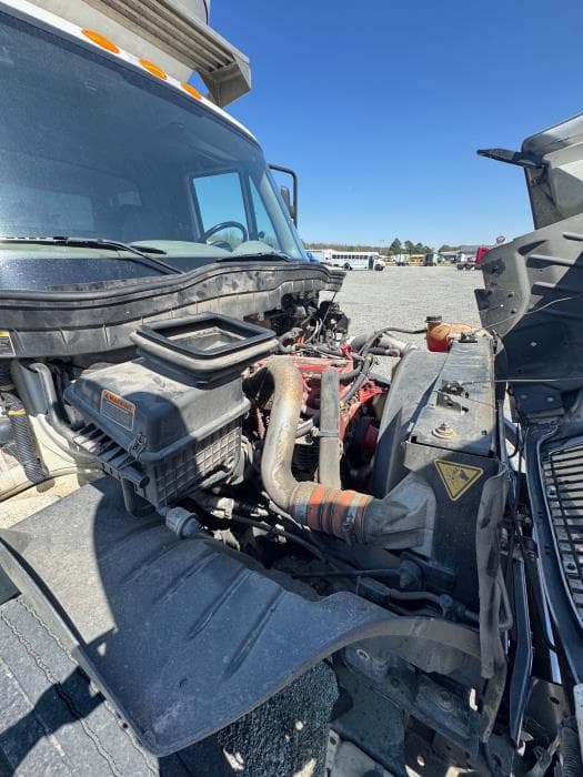 2019 International 4300 — photo 10