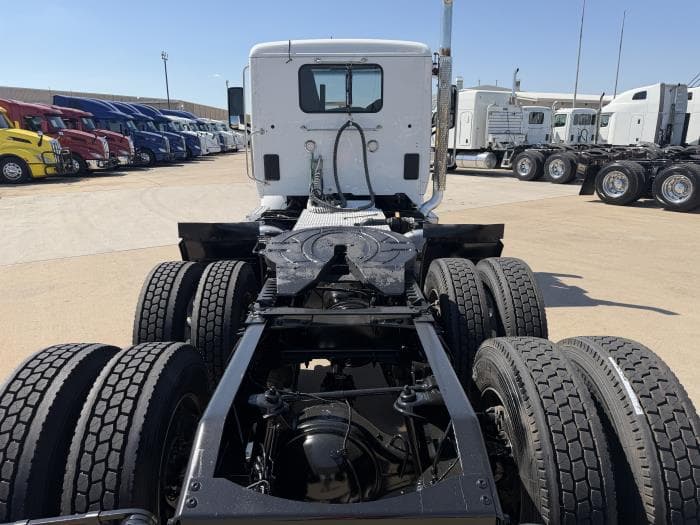2020 Peterbilt 579 — photo 15
