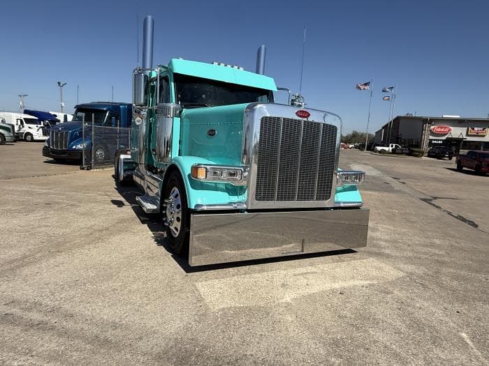 2027 Peterbilt 589 — photo 16