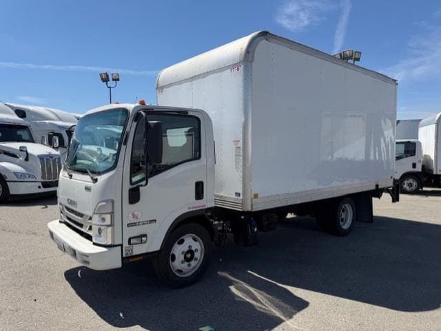 2023 Isuzu NPR — photo 3