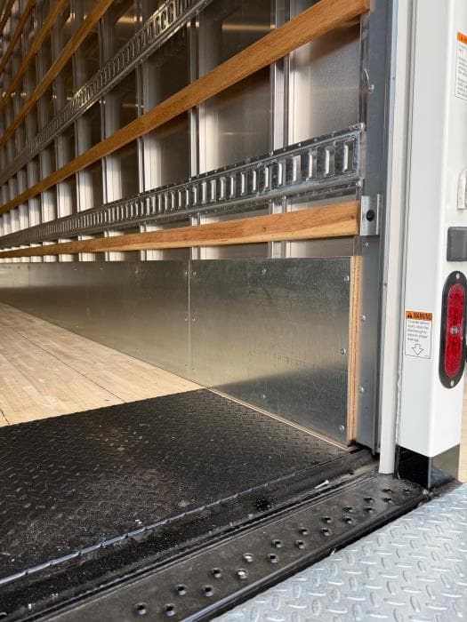 2026 Hino L6 — photo 16