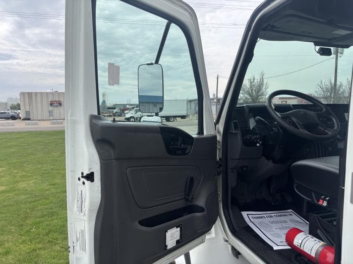 2020 International MV — photo 16