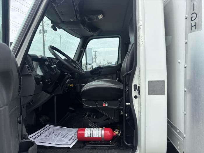 2020 International MV — photo 17