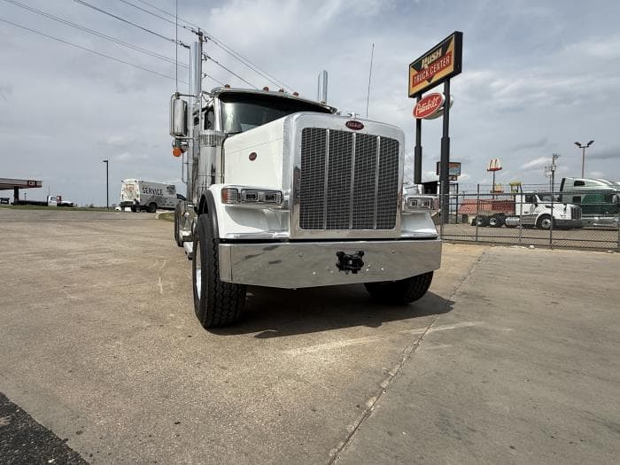 2027 Peterbilt 589 — photo 8