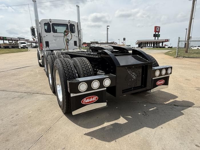 2027 Peterbilt 589 — photo 18