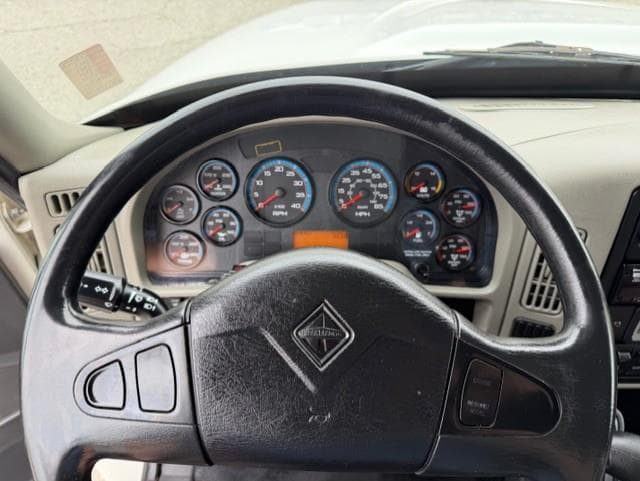 2019 International 4300 — photo 10
