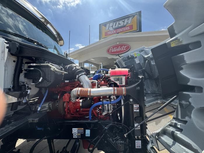 2027 Peterbilt 567 — photo 24