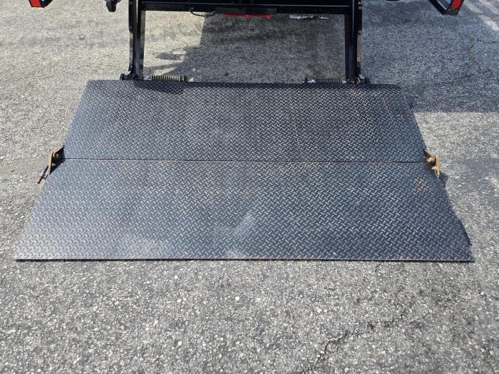 2023 Hino L6 — photo 12