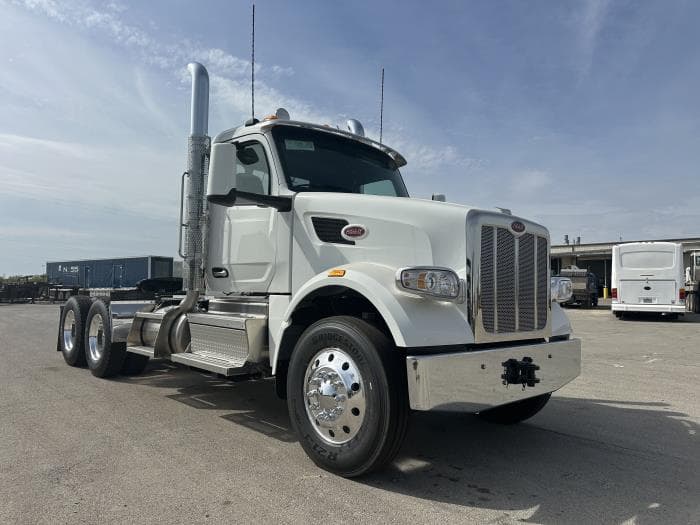 2027 Peterbilt 567 — photo 3
