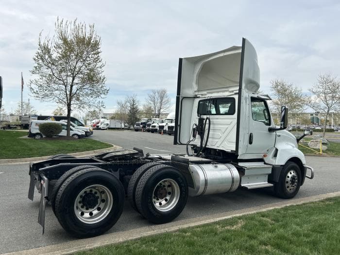 2023 International LT — photo 9