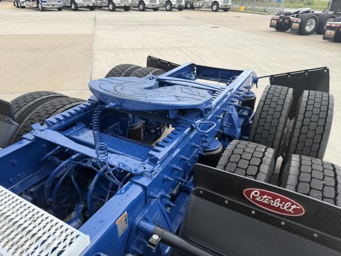 2019 Peterbilt 567 — photo 16