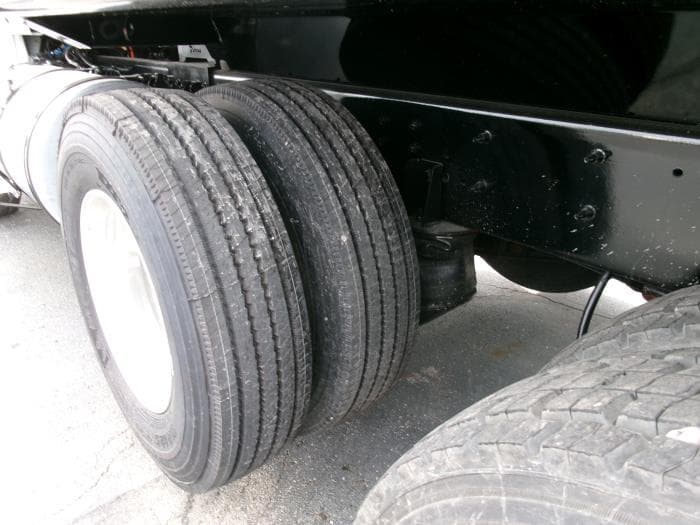 2026 International HX — photo 8