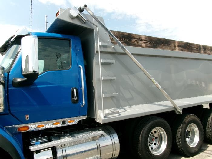 2026 International HX — photo 11