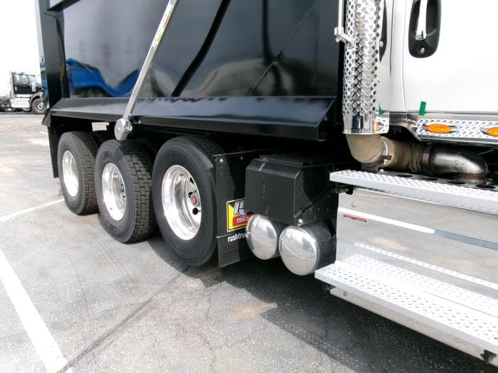 2026 International HX — photo 12