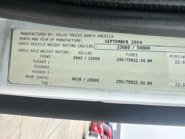 2015 Volvo VNL 300 — photo 11