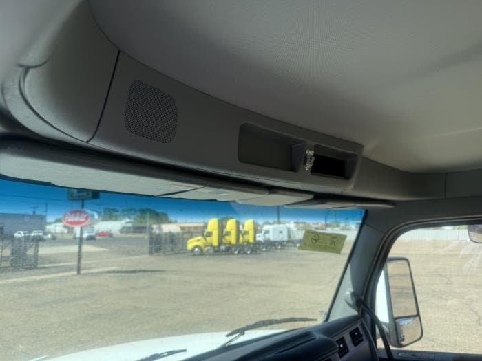 2027 Peterbilt 567 — photo 5