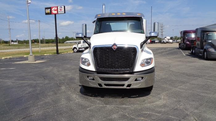 2026 International LT — photo 3