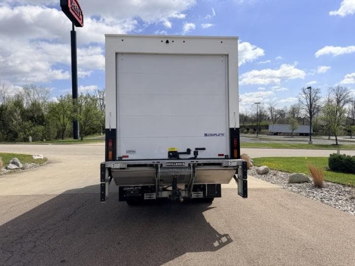 2026 Isuzu NRR — photo 7