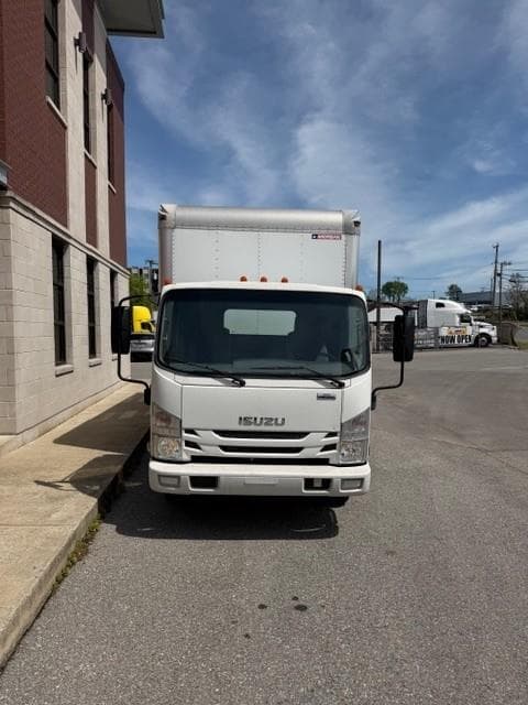 2019 Isuzu NPR — photo 3