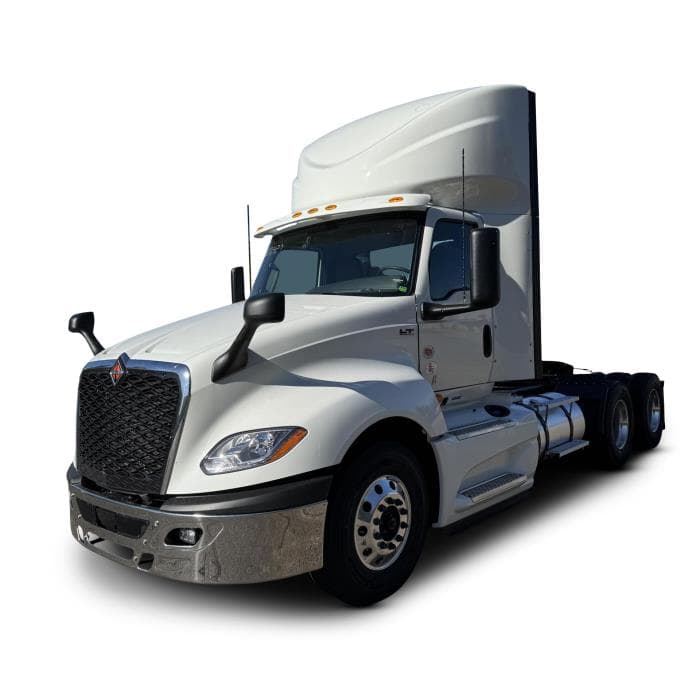 2026 International LT — photo 2