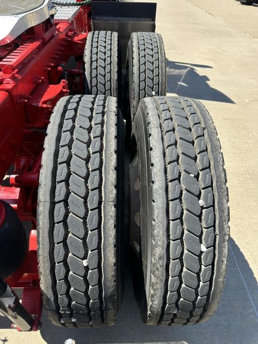 2023 Peterbilt 567 — photo 14