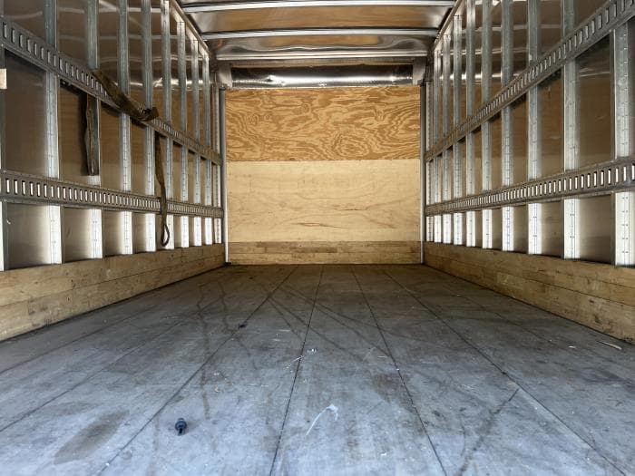 2024 Isuzu NPR — photo 8