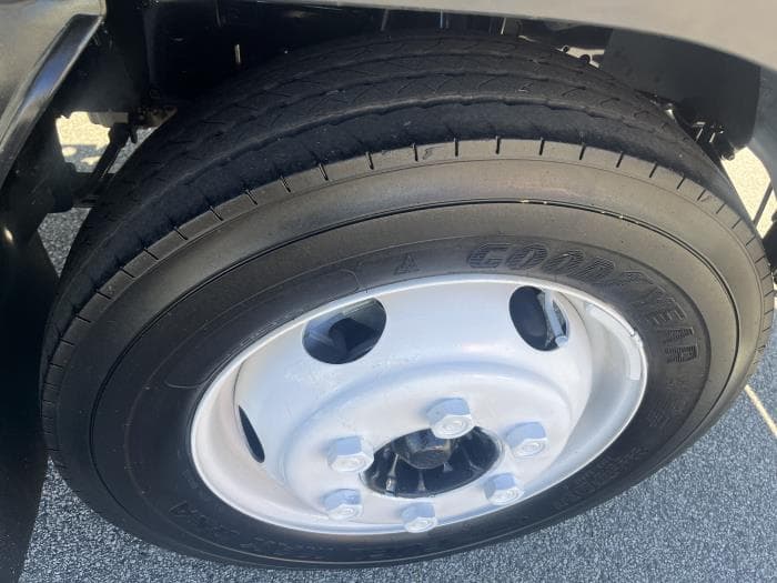 2024 Isuzu NPR — photo 16