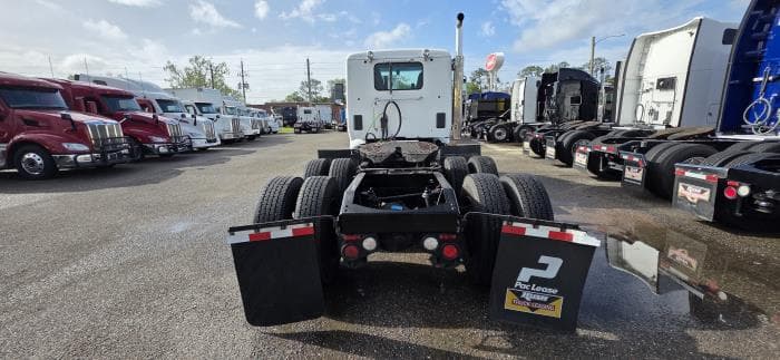 2023 Peterbilt 567 — photo 5