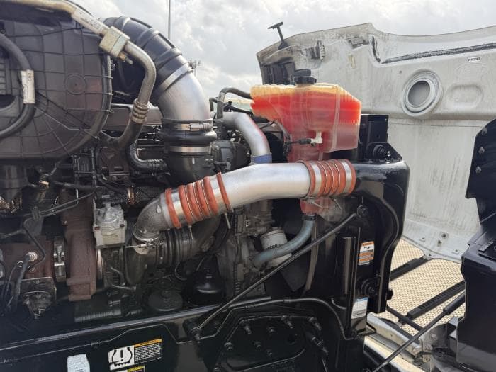 2019 Peterbilt 579 — photo 21