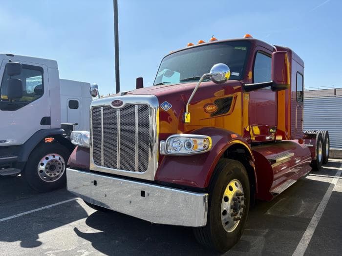 2024 Peterbilt 567 — photo 2