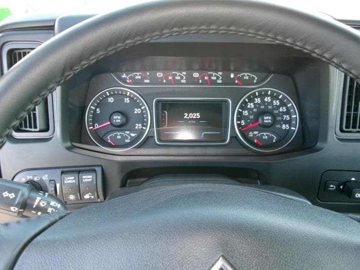 2026 International LT — photo 13