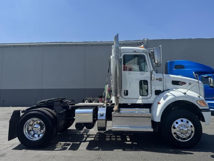 2020 Peterbilt 348 — photo 5