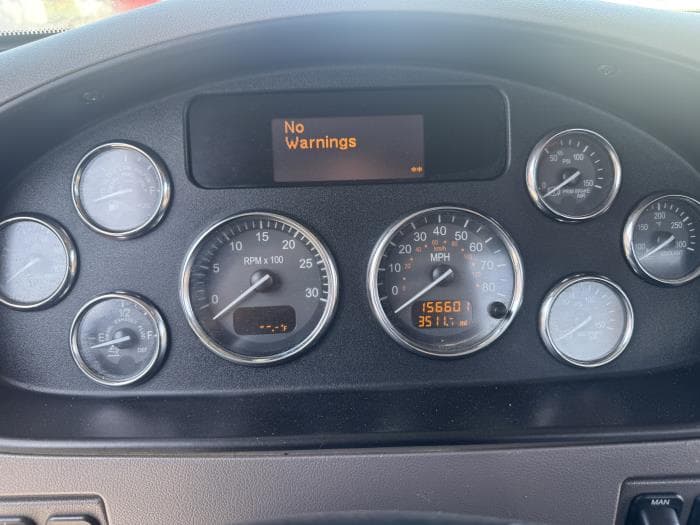 2020 Peterbilt 348 — photo 12