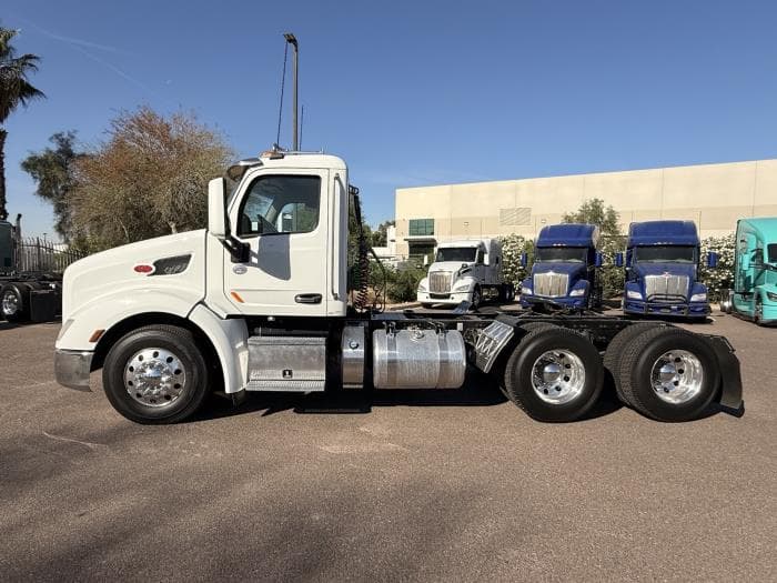 2020 Peterbilt 579 — photo 3