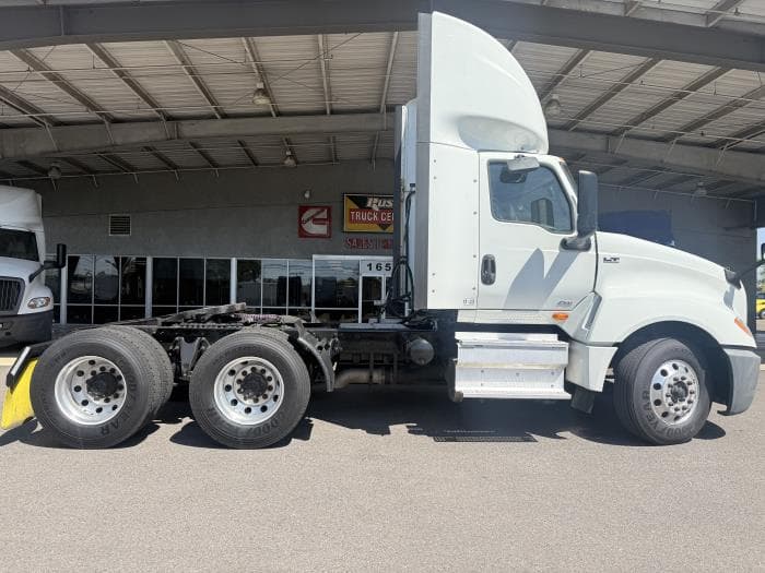 2020 International LT — photo 18