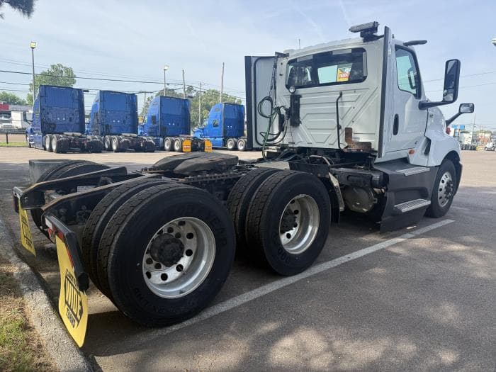 2021 International LT — photo 7