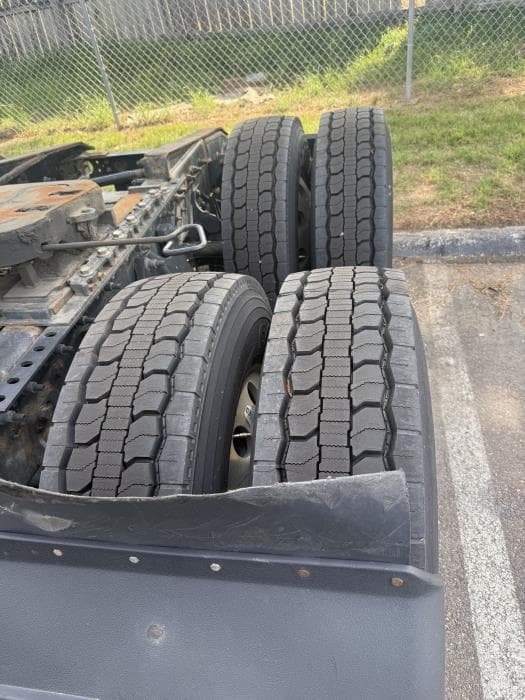 2021 International LT — photo 11